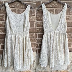 Pins and Needles Lace Dress, size 2
